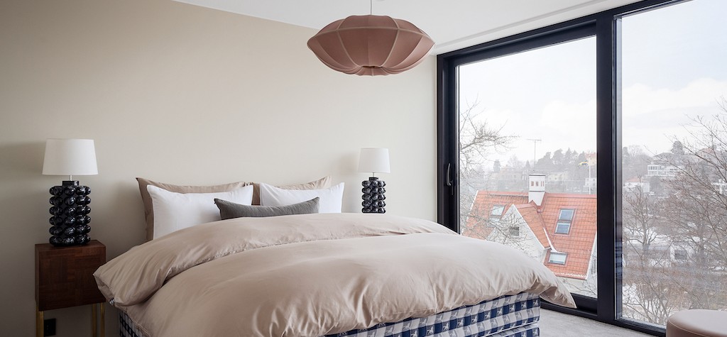 Hästens Adds to Lauded History and Introduces New drēmər® Bed and Headboard