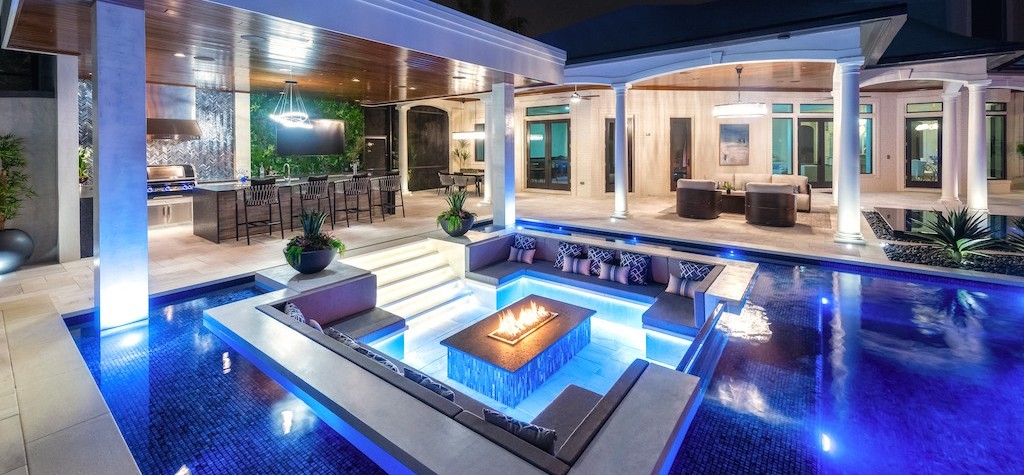 Design Your Home for Outdoor Entertaining with Help from Haute Design Experts