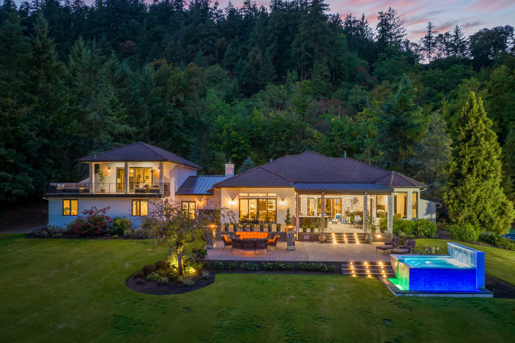 LUXE Forbes Global Properties