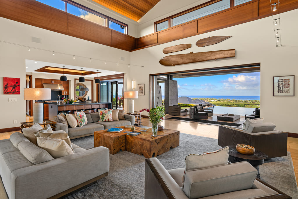 Jeff Skinner & Suzanne Harding Present An Exclusive Custom Home In Hawaii