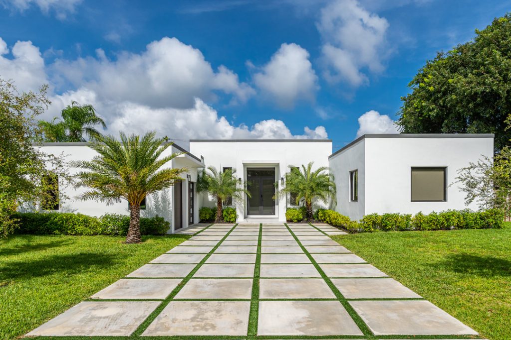 LUXE Forbes Global Properties