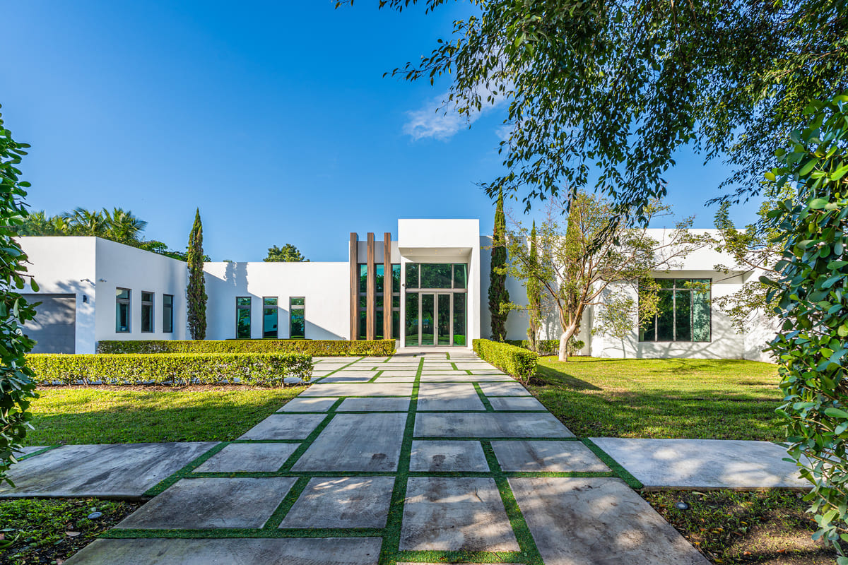 Wesley Ulloa & Bianca Guevara